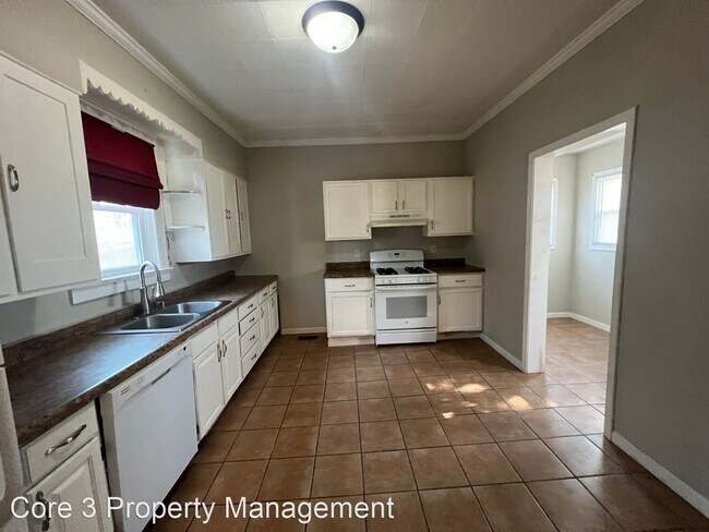 Building Photo - 3 br, 1 bath House - 203 S Livergood