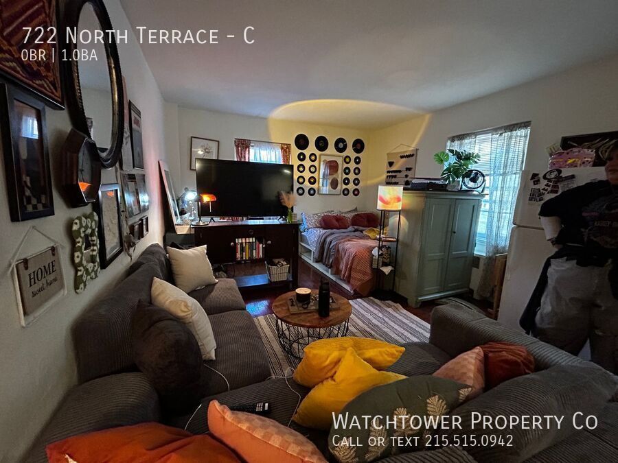 Primary Photo - 722 North Terrace