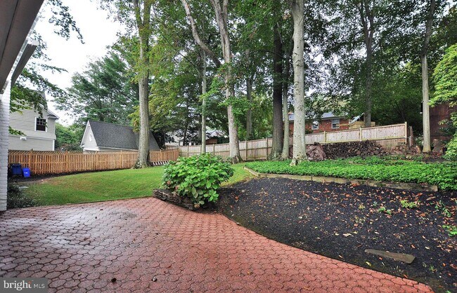 Building Photo - 6402 Orchid Dr