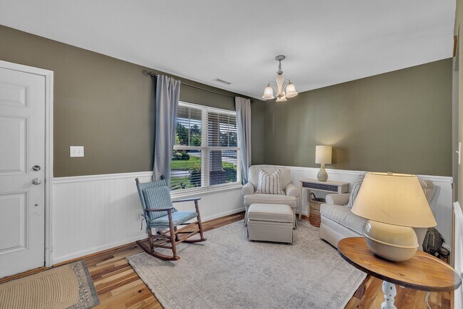 Foto del edificio - 1654 Southcross St