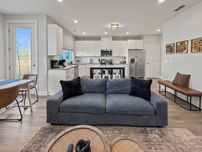 Building Photo - 28411 Torch Pkwy