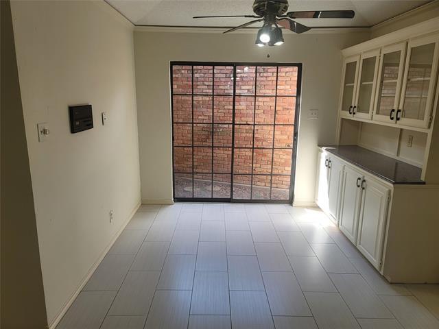 Building Photo - 5719 Encore Dr