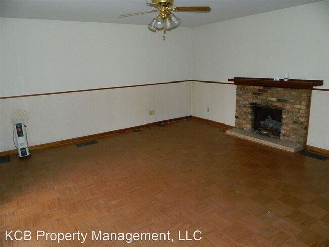Building Photo - 4 br, 2 bath House - 2004 Pontiac Court