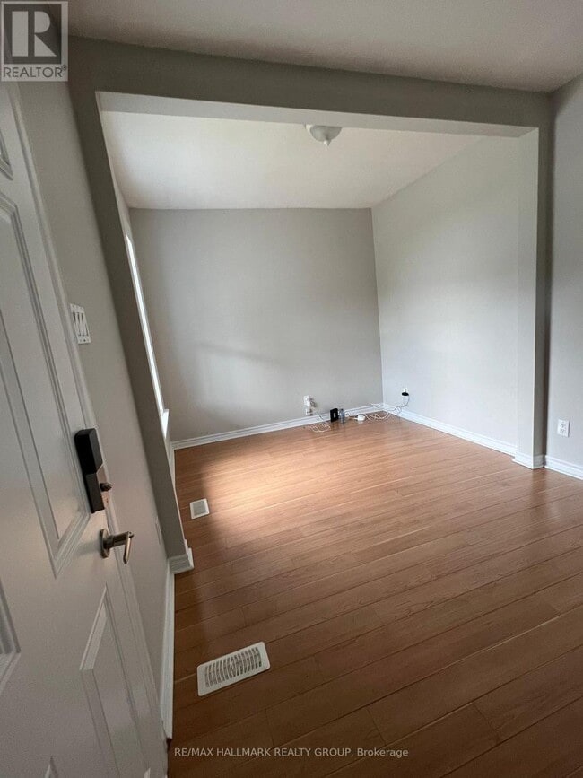 Photo du bâtiment - 18 Jolliet Ave