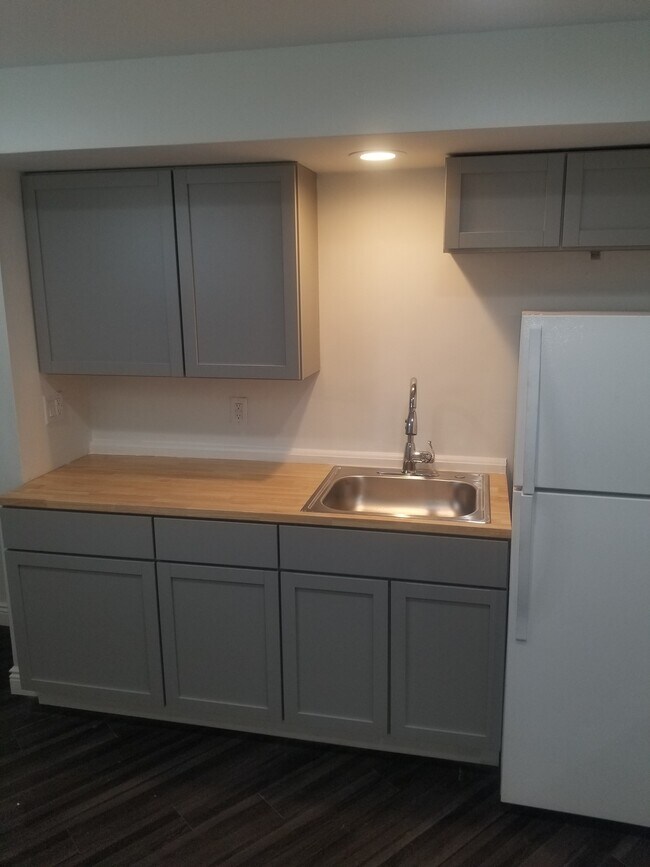 Photo - 518 Clinton Springs Ave Apartment