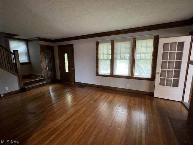 Building Photo - 5111 Oakmont Dr