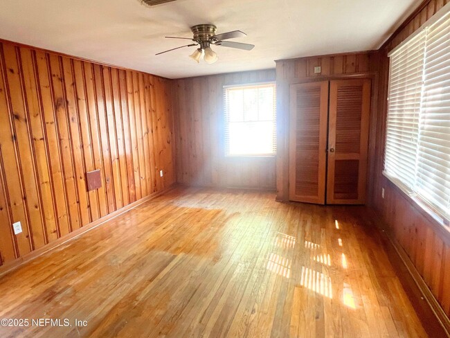 Building Photo - 7730 Lorain St