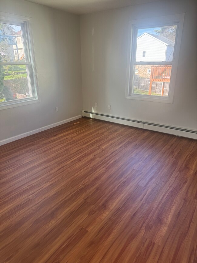 Building Photo - 52 Charles St