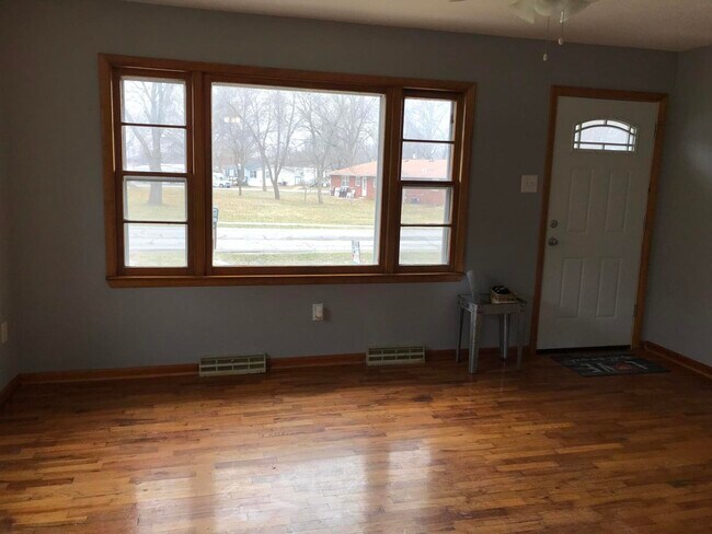 Building Photo - 126 MO-124