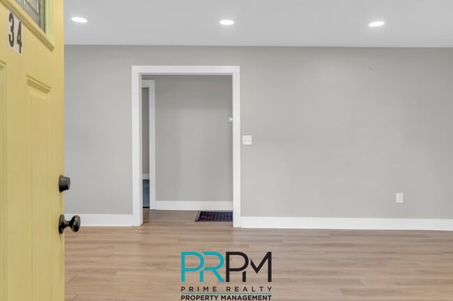 Photo - 34 Allendale Ln House