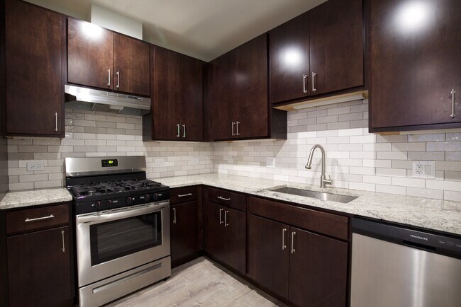 Building Photo - 1146 Maple