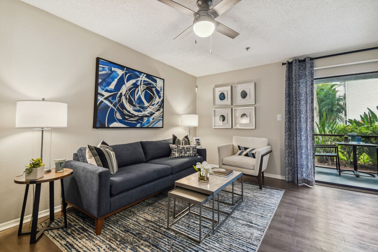 4800 Westshore 4800 S Westshore Blvd Tampa, FL Apartments for Rent