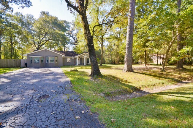 Foto del edificio - 1420 Sweet Gum Ln