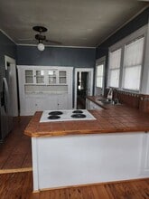 Building Photo - 903 W Palmetto St