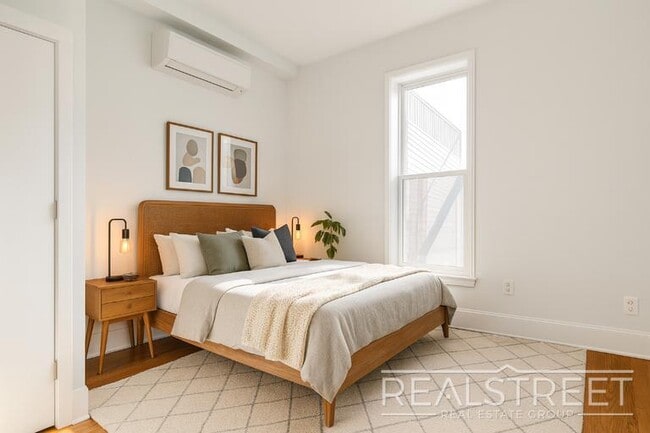 Building Photo - Spacious Modern 2BR in Bed-Stuy | Prime Willoughby & Marcy Location