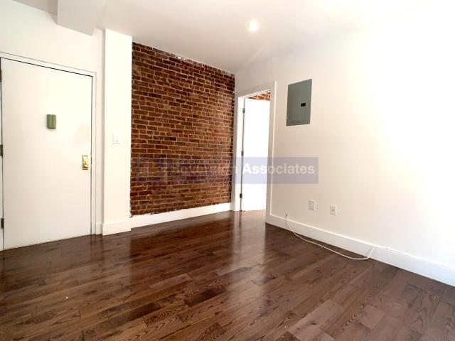 Building Photo - 3 bedroom in NEW YORK NY 10027