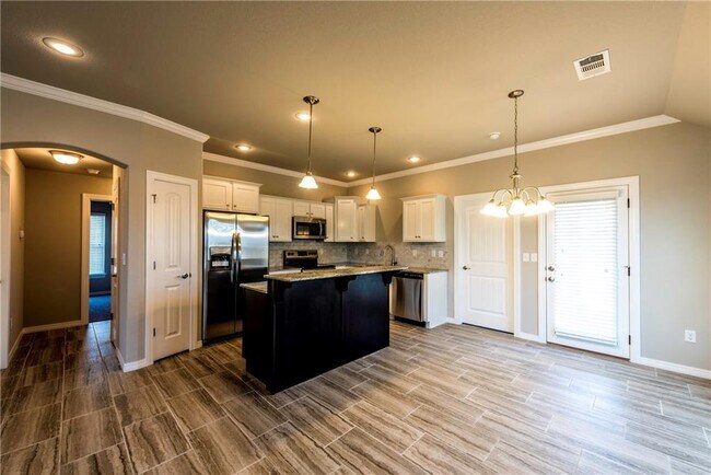 Building Photo - 4495 W Wales Dr