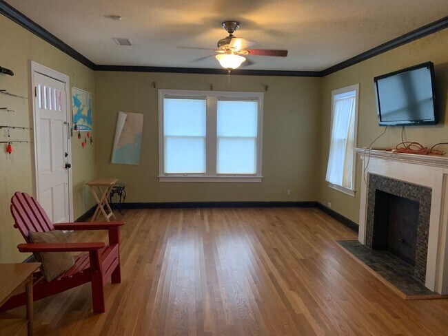 Building Photo - 2 br, 1 bath House - COLE 430 -LOCATOR ONL...