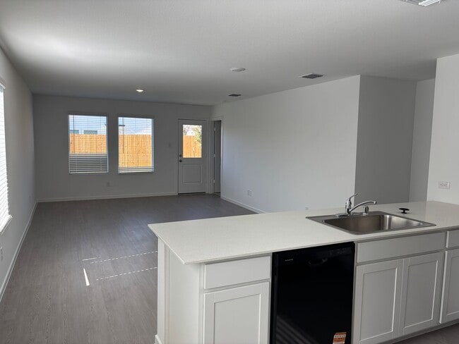 Building Photo - 3/2/2 New Construction in Sherman!