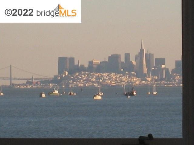 Building Photo - 17 Heron Dr