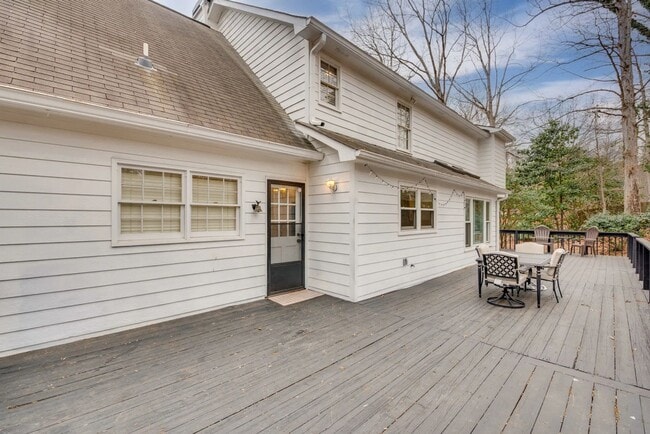 Building Photo - 2093 Breconridge Dr S W