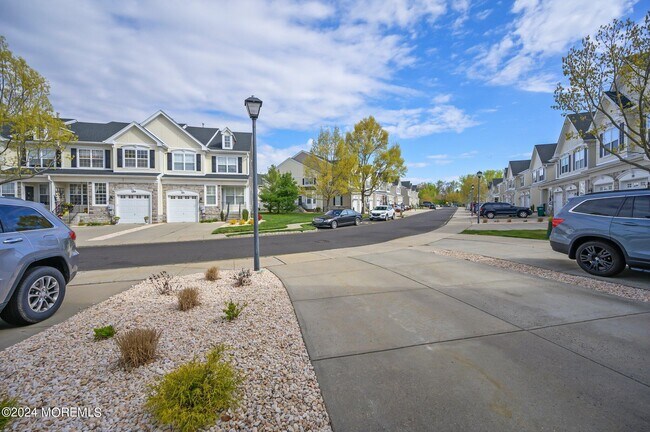 Foto del edificio - 94 Brookfield Dr