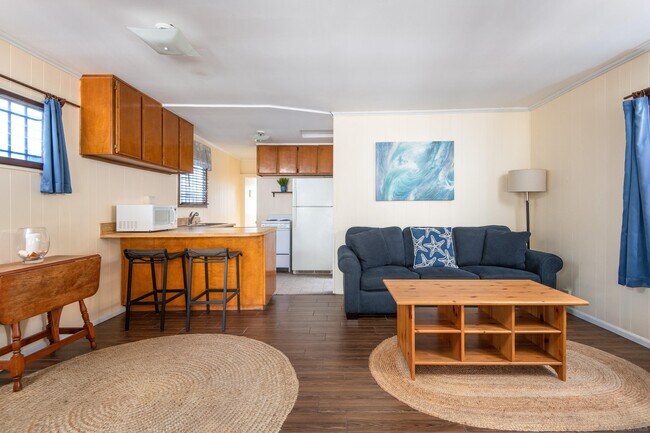 Building Photo - 809 Sunset Ct