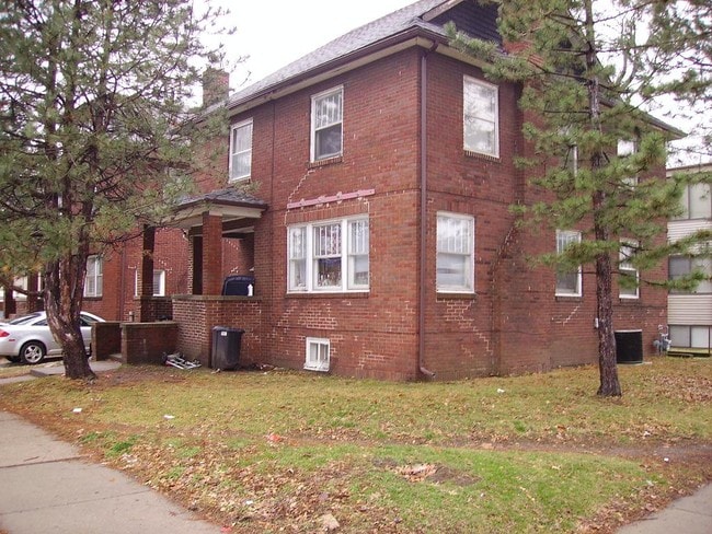 Building Photo - 401 S 6th St