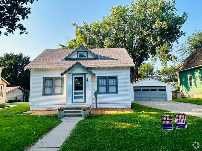 314 W 9th St