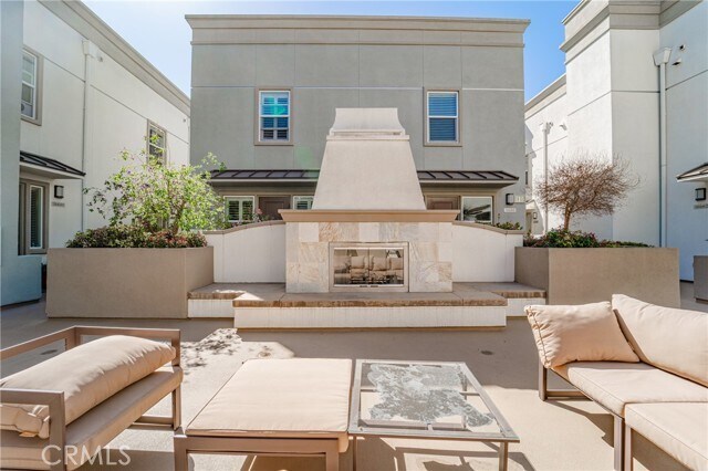 Foto del edificio - 16634 Bellflower Blvd