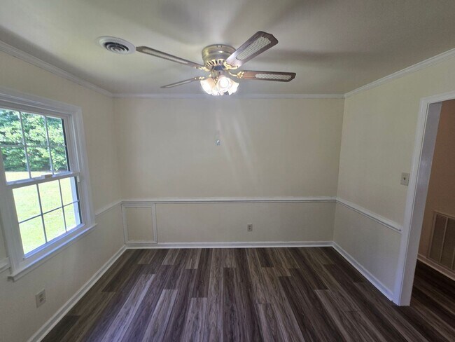 Building Photo - Stunning 3 bedroom home for rent in Ramble...