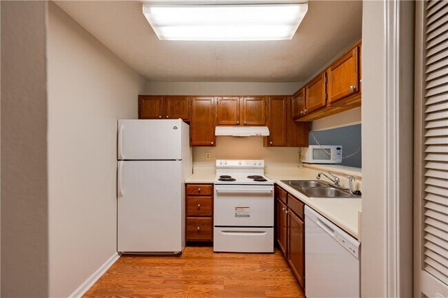 Building Photo - 466 Teal Ct