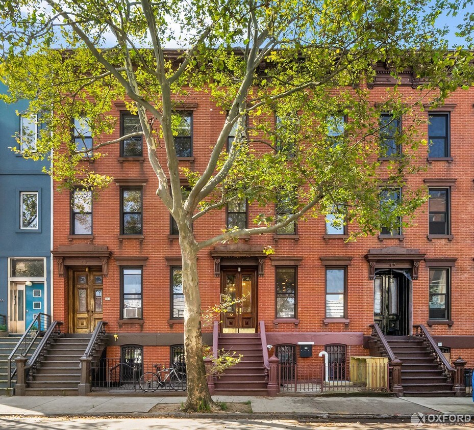 Primary Photo - 72 Conselyea Street