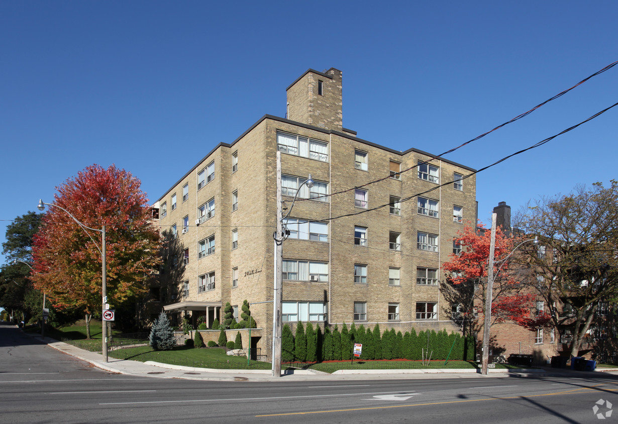 Primary Photo - 2 Ridelle Ave