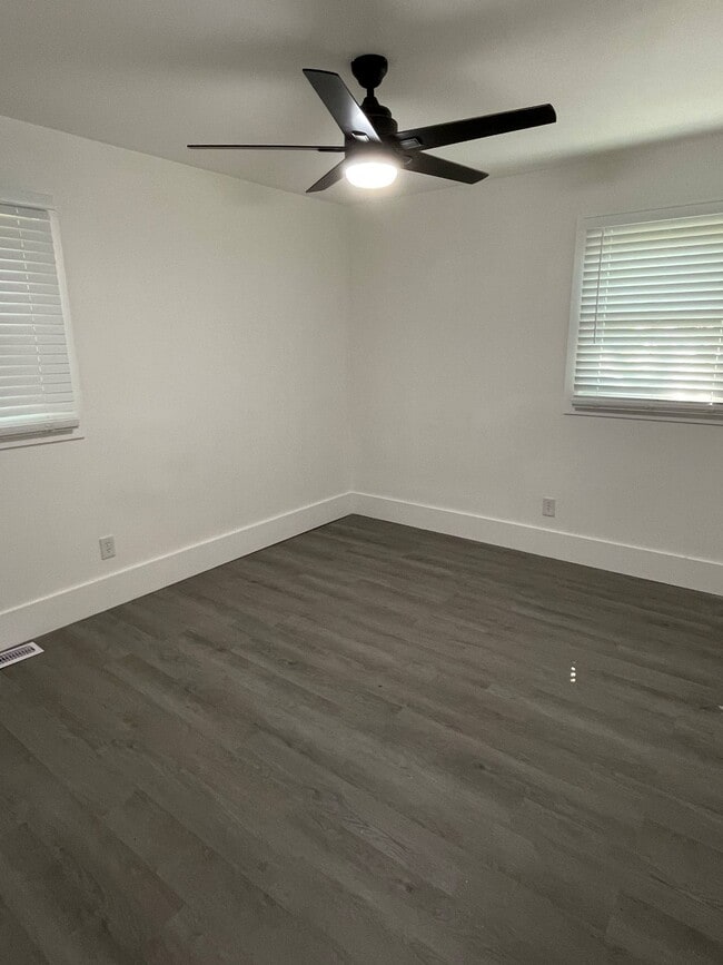 Building Photo - 608 Crawford Rd