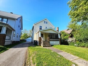 Building Photo - 3274 E Overlook Rd