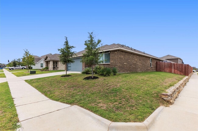 Building Photo - 1533 Frst Pk Dr
