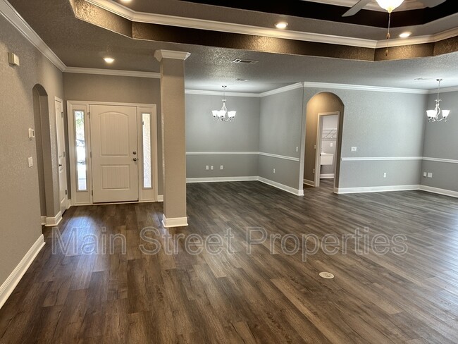 Foto del edificio - 6260 Saufley Pines Rd