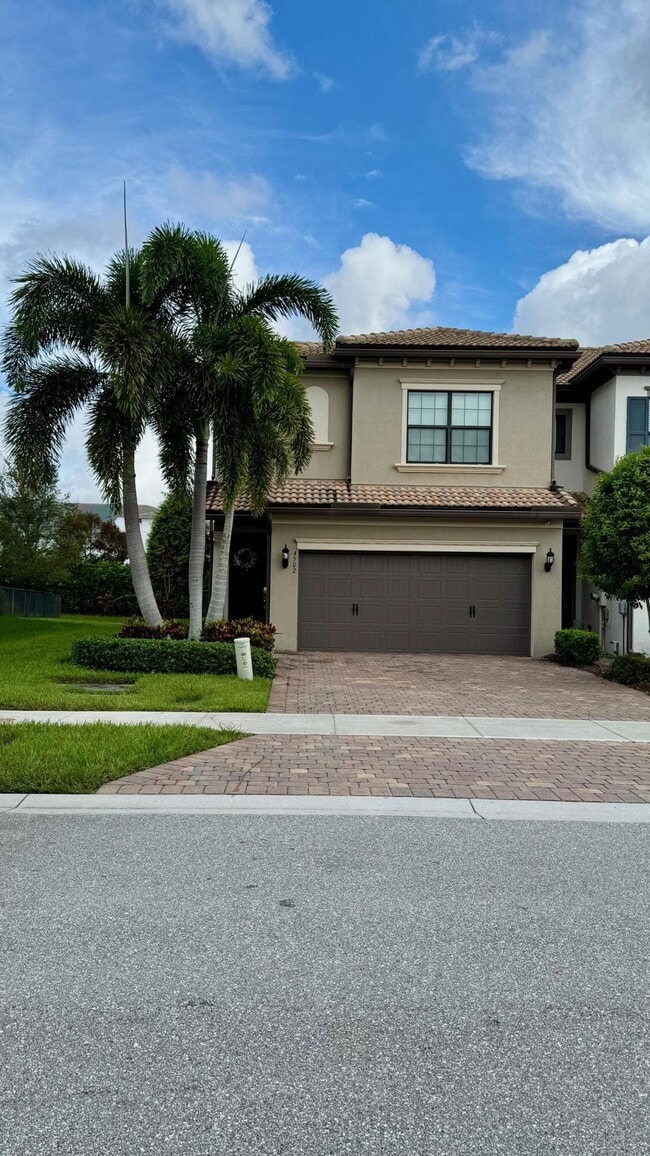 Building Photo - 4502 San Fratello Cir