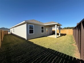 Building Photo - 15858 Berry Hl Dr