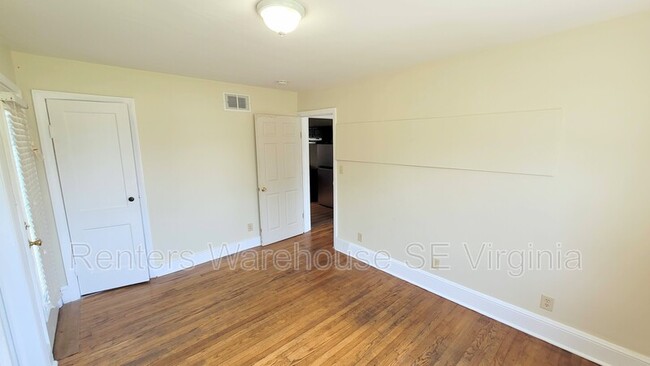 Building Photo - 1720 Seaboard Ave