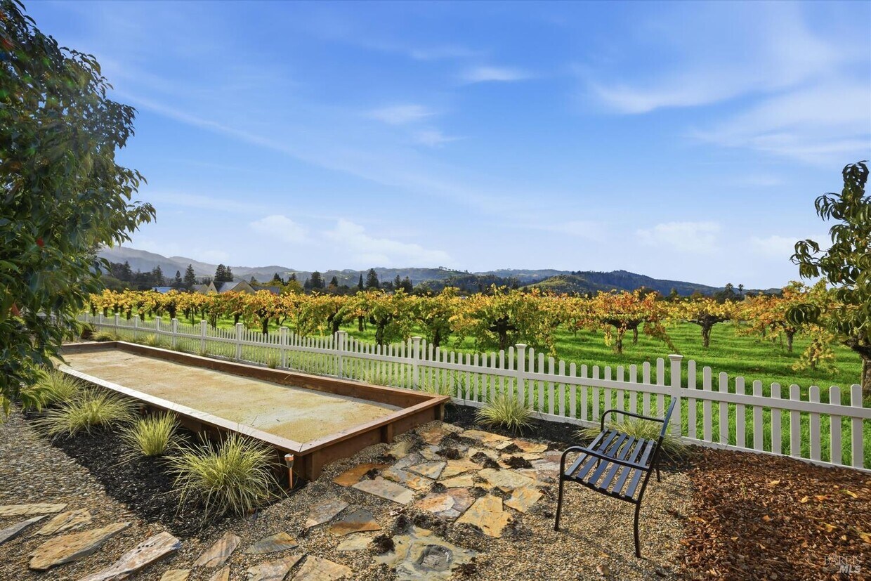 Foto principal - 1395 Grove Ct