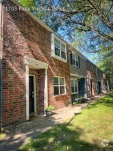 Building Photo - 1703 Park Village Dr