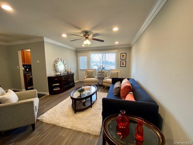 Foto del edificio - 453 Lincoln Blvd