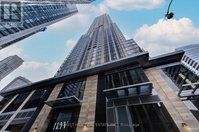Photo du bâtiment - 11 Yorkville Ave