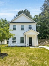Building Photo - 607 S 10th St