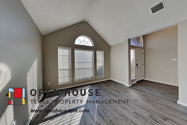 Foto del edificio - 4955 Tulip Ln, Fort Worth