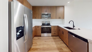 Interior Photo - 1200 East West