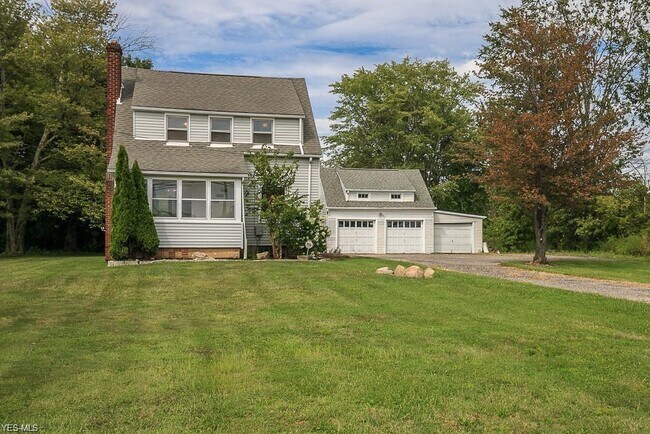 Building Photo - 8581 Euclid Chardon Rd