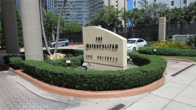Foto del edificio - 2475 Brickell Ave